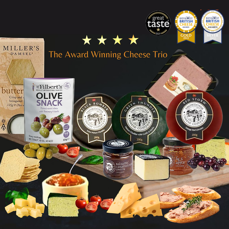 Snowdonia 3-Cheese Gift Hamper with Chutneys & Crackers